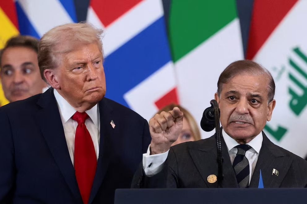 Donald Trump participando en una cumbre internacional relacionada con el acuerdo entre Estados Unidos e Irán