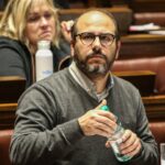 El diputado Sebastián Valdomir en su oficina del Palacio Legislativo